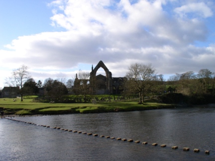 Bolton Abbey and the stepping stones across the Wharfe