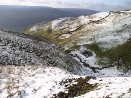 Looking down into Buckden Beck Gill