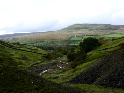 Looking down Slei Gill to Calver Hill