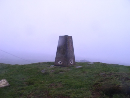 A rainy morning on the top of Haw Pike