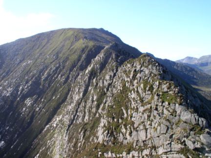 Looking along the ridge to Mullach Buidhe