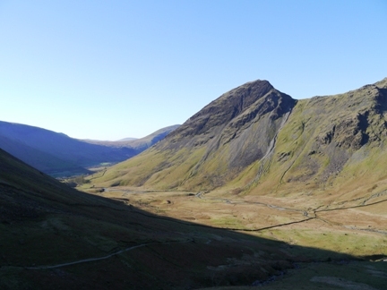 Looking back along Mosedale towards Yewbarrow