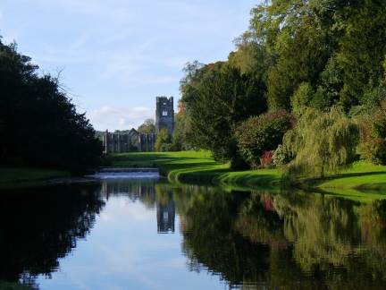 Looking back along the Skell to Fountains Abbey