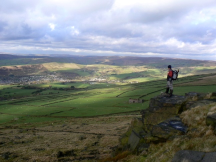 Looking towards Diggle on Slades Rocks