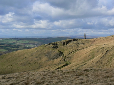 Looking towards Pots & Pans and the war memorial