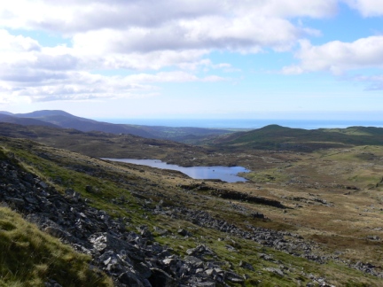 The view back down to Llŷn Eiddew Mawr